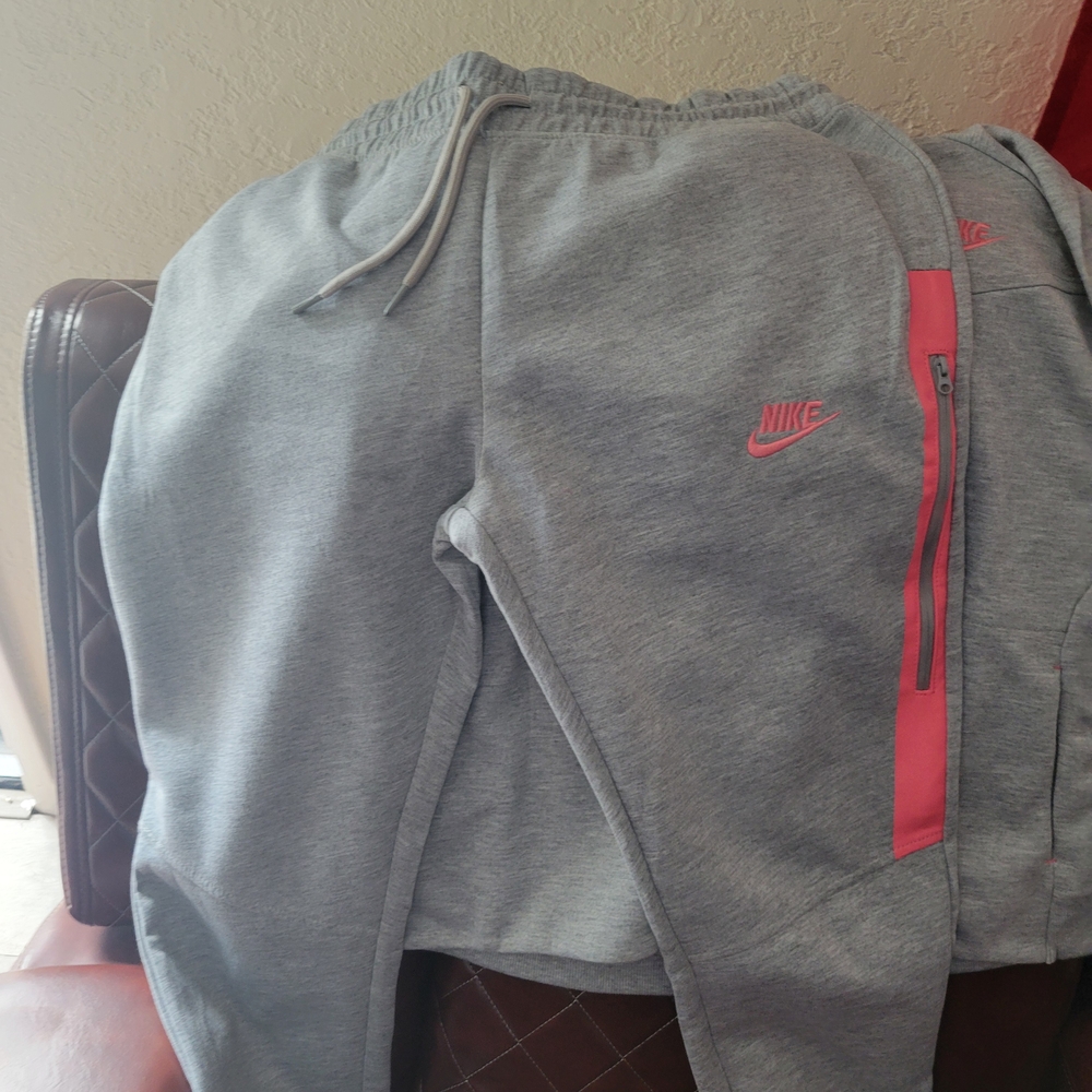 Nike Heather Gray Joggers with Pink Highlights